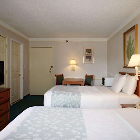 La Quinta Inn By Wyndham Tampa Bay Pinellas Park Clearwater Exterior foto