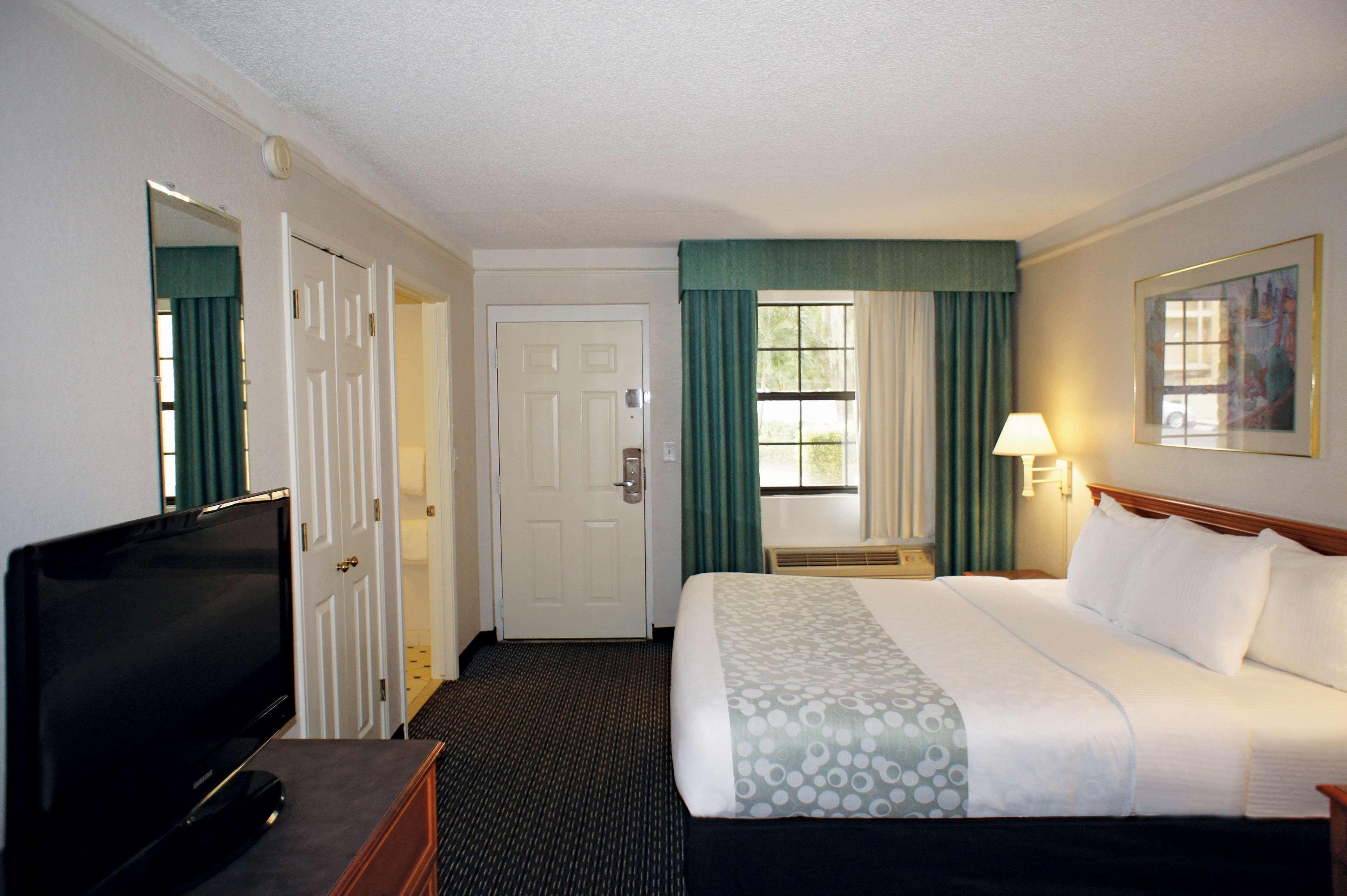 La Quinta Inn By Wyndham Tampa Bay Pinellas Park Clearwater Exterior foto